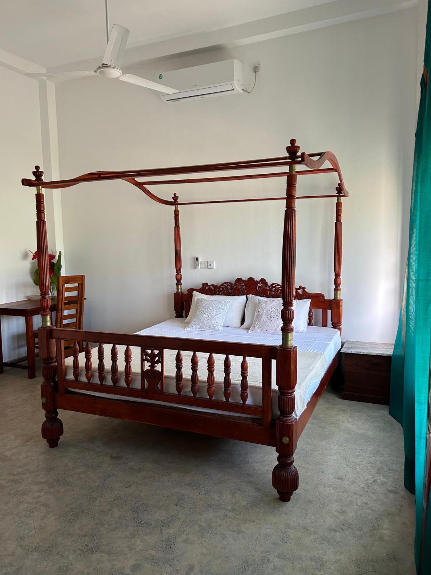 One Bhakthi Sri Lanka Hotel Ahangama Bagian luar foto