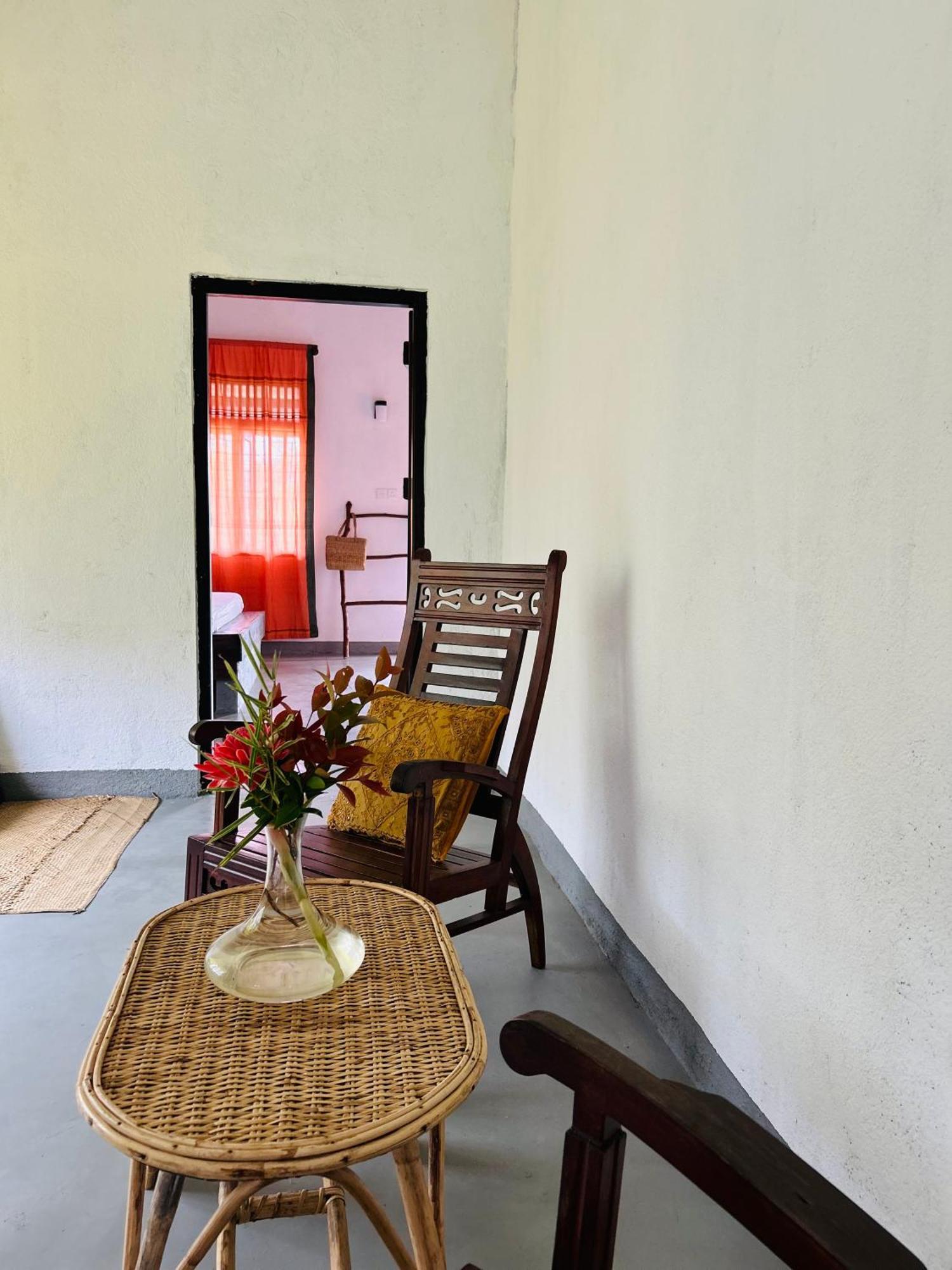 One Bhakthi Sri Lanka Hotel Ahangama Bagian luar foto