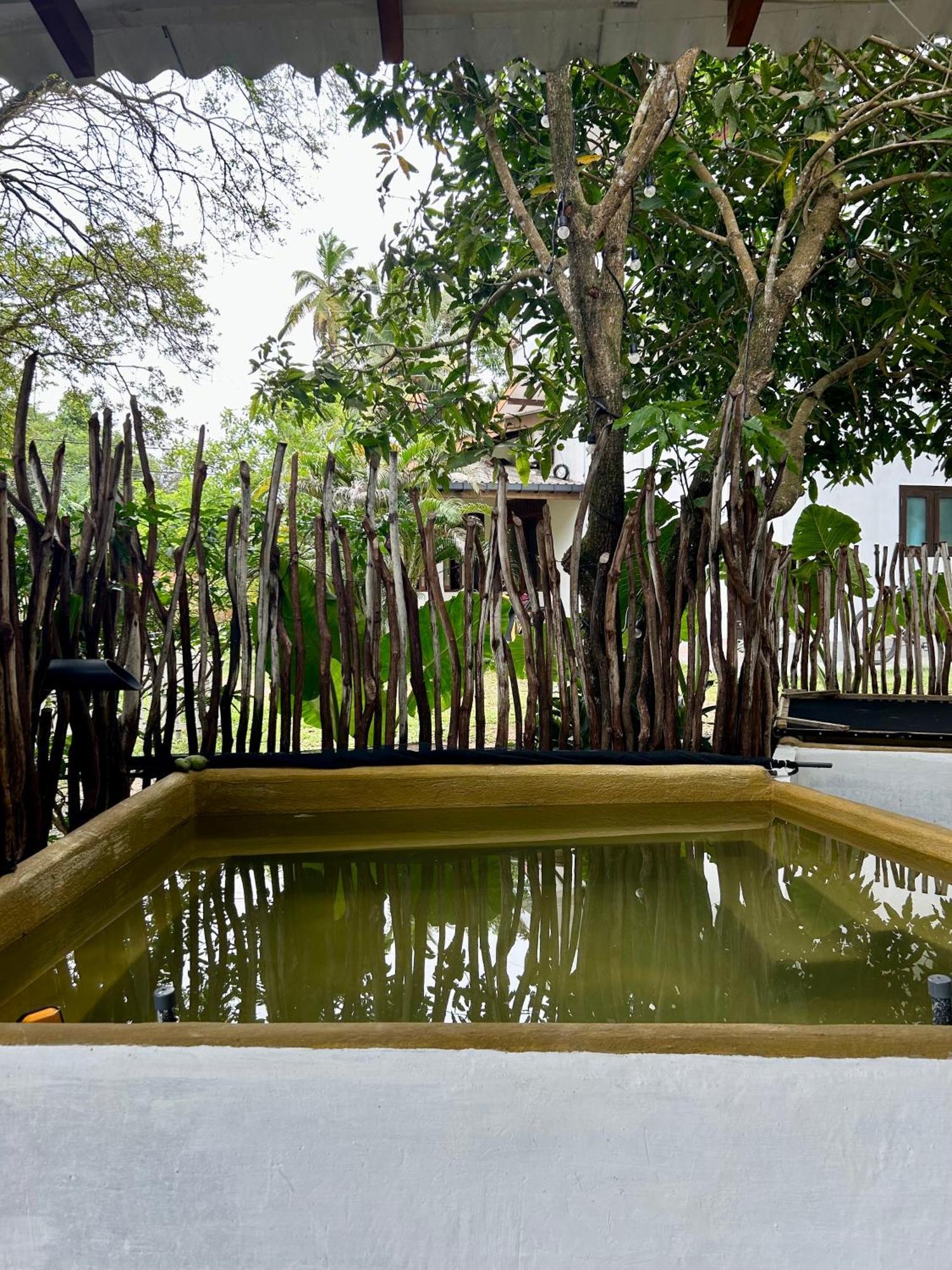 One Bhakthi Sri Lanka Hotel Ahangama Bagian luar foto