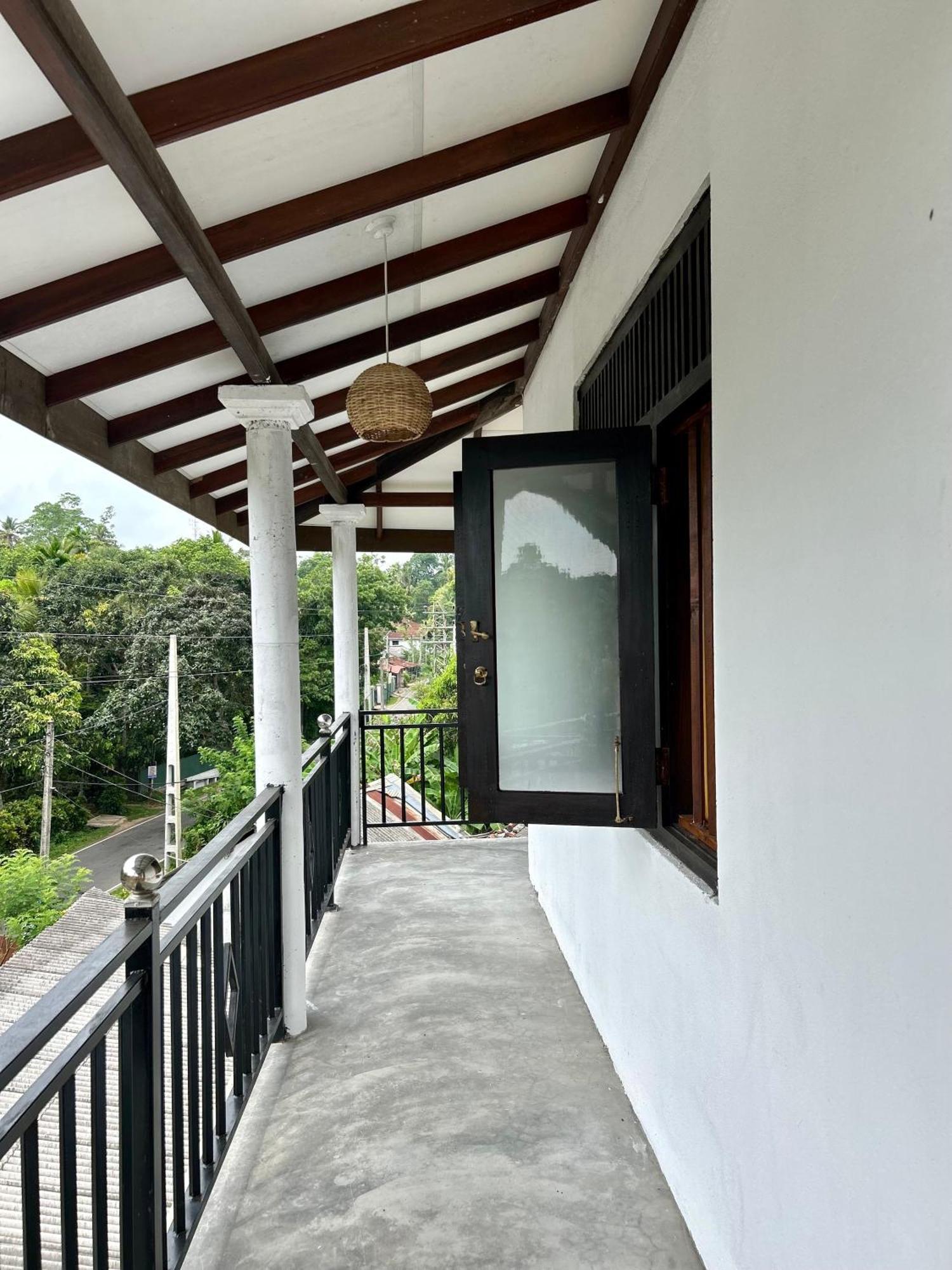One Bhakthi Sri Lanka Hotel Ahangama Bagian luar foto